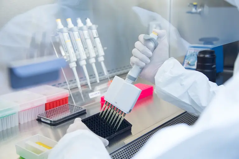 Diagnostics and biomarker development with EV analysis and protein interaction technologies