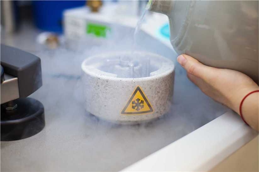 Cryo-EM solutions
